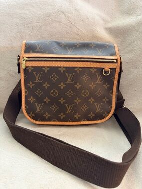 Louis Vuitton Monogram Canvas Messenger Bag in Brown and Tan